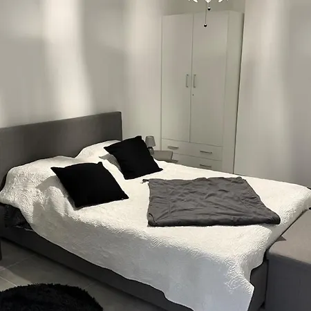 Avec Un Souplex En Pierre